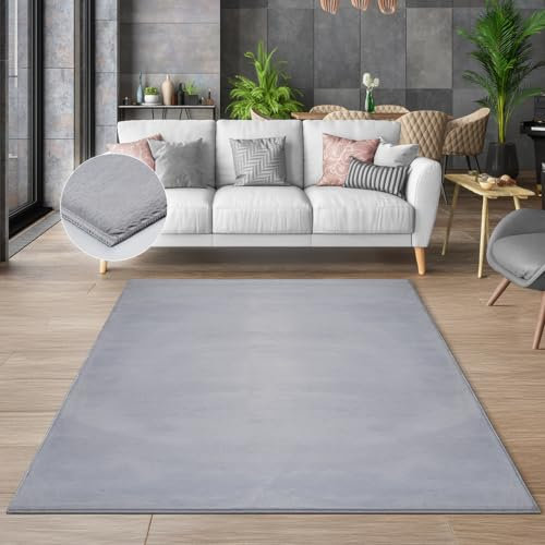 the carpet Cosy kuschelig Warmer Fellteppich, weich und elegant, waschbar und Fußbodenheizung geeignet, Öko-Tex Zertifiziert, Grau, 140 x 200 cm