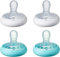 Tommee Tippee Natürlich Geformter Schnuller, Hautähnliche Textur, Symmetrische Kiefergerechte Form, 0-6 Monate, 4er-Pack