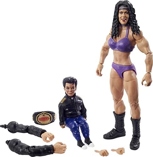 WWE GVC09 - Chyna WrestleMania Actionfigur mit WWE Women’s Championship und Bauteilen für die Figur Paul Ellering und Rocco zum Zusammenstecken, ca. 15 cm, beweglich, zum Sammeln und als Geschenk für WWE Fans ab 8 Jahren