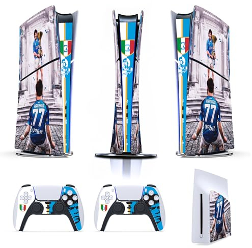 Skin Cover Adesiva Compatibile per PS5 SLIM – Utilizzabile per entrambe le versioni DIGITAL e DISK – Console e Controller - Vinile Opaco HD Removibile (D025 - Napoli Kvara Maradona)