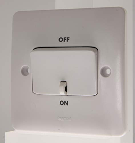 Legrand Synergy 7300 09-10a Triple Pole Fan Isolator Switch - Legrand - Plunger Switch - Manual Operation - Neutral