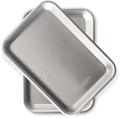 Nordic Ware Plaque de cuisson (lot de 2), plateau de service en aluminium naturel pour servir ou cuisiner, plateau de haute qualité fabriqué aux États-Unis, couleur : argent