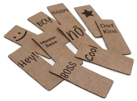 VmG-Store 10x Klapplabels zum Aufnähen 60x25mm Stoff Etiketten für Textilien Labels aus Wildleder Textiletiketten für Kleidung und Applikationen Optik Tags zum Nähen (01 Jungsmotive)