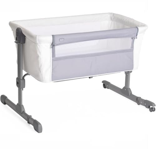 Chicco Next2Me Essential Culla Neonato Fianco Letto, Sostenibile, Compatibile con Diversi Letti, Altezza Regolabile,Inclinabile, Buona Circolazione dell'Aria, Materasso e Borsa inclusi, Bianco