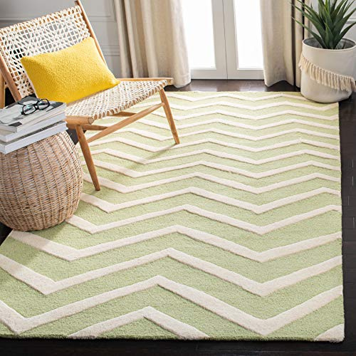 SAFAVIEH Cambridge Collection Accent Rug - 4' x 6', Green & Ivory, Handmade Chevron Wool, Ideal for High Traffic Areas in Entryway, Living Room, Bedroom (CAM714C)