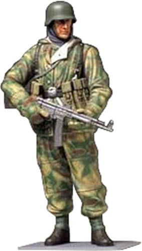 Tamiya 300036304-1:16 WWII Figur Deutsche Infanterie Soldat Winter, unlackiert, Grün