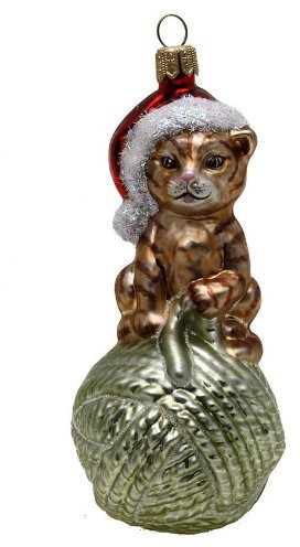 Hamburger Weihnachtskontor - Außergewöhnlicher Christbaumschmuck -Katze auf Wollknäuel grün
