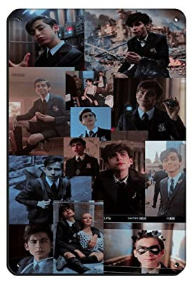 The Umbrella Academy Aidan Gallagher - TV-Show-Poster (2) Retro-Poster Metall Blechschild Chic Art Retro Eisen Malerei Bar Menschen Höhle Cafe Familie Garage Poster Wanddekoration 20 x 30 cm