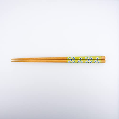 Sunlife Chopsticks Wooden Reusable Chopsticks Floral Designs Dishwasher Safe 8.8 Inches Made in Japan (Yellow)