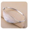 Generisch Zartes Armband für Frauen, Verstellbares Armband in Form eines Blattes aus Silber im Retro-Stil, Zartes offenes Armband, Minimalistisches Federarmband, Armband mit Manschette