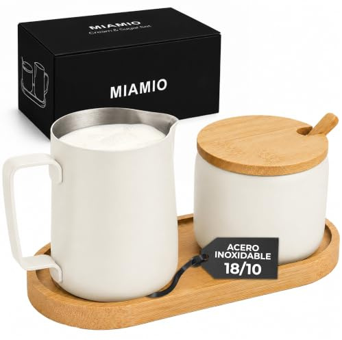 MIAMIO - Milchkännchen & Zuckerdose Set Edelstahl mit Bambustablett (Weiß) | Milchkännchen (330ml) und Zuckerdose (270ml) Set mit Bambustablett und Löffel für Kaffee, Tee und den Frühstückstisch