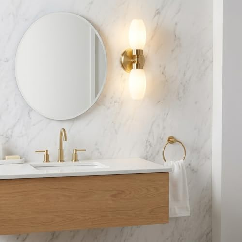 Alpinaluz Wandleuchte für Badezimmer mit zwei E14 Fassungen, opalweißem Glas und goldfarbener Metallbasis, IP44 Schutz, elegante und sanfte Beleuchtung für moderne Spiegel und Schminktische