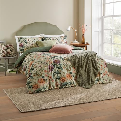 Wylder Nature Wallflower Botanical Duvet Cover Set – Vintage Botanics Linen Look (Celadon Green – Super King)