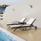 Festnight Set de 2 Tumbonas Piscina y Mesa, Tumbonas Jardin Exterior,Tumbona con Ruedas,Respaldo Regulable,Estructura de Acero,200x65x39cm,Negro