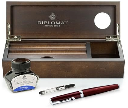 Diplomat Excellence A2 Magma Rot, Edelstahlfeder M, Füllhalter-Set mit Füllertinte im Tintenglas, Tintenkonverter und Stifteablage aus Holz - Wenge, Schreibset