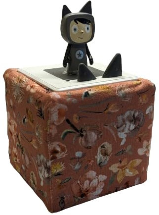 Toniebox Hülle Bezug aus Jerseystoff - Handmade Schutzhülle für Musikbox mit fröhlichen Mustern | (Blumen altrosa)