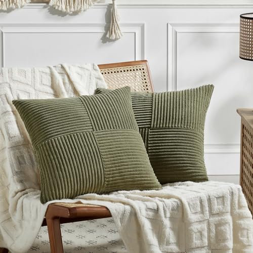 FDTERN 2er Set Olivgrün Kordsamt Kissenbezug 65x65 Weich Dekorative Kissenbezüge Kissenhülle Dekokissenbezug Sofakissen Dekokissen Boho Deko für Sofa Schlafzimmer Wohnzimmer Bett