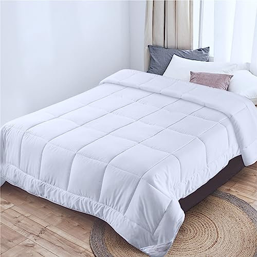 Threads For Bed® Leichte Sommerdecke 135x200 cm - dünne Bettdecke Steppdecke für den Sommer, Pflegeleichte Ultra Weiche Ganzjährige Steppdecke, Füllgewicht: 200 g/㎡