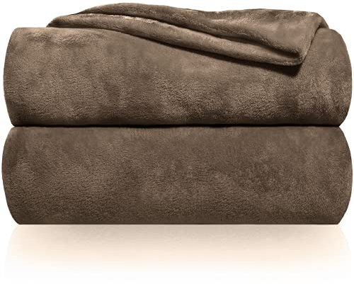 Gräfenstayn® Kuscheldecke flauschig & super weich - hochwertige Fleecedecke auch als Wohndecke, Tagesdecke, Sofadecke & Wohnzimmer geeignet - Überwurf Decke Sofa & Couch (Dunkelbraun, 240x220 cm)