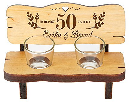Casa Vivente Banco de chupito con dos vasos – Personalizado con nombre y fecha – Regalo de boda de oro – Banco de boda pequeño de madera de aliso – Regalo de boda para parejas
