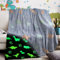 Kuscheldecke Dino 150x200,Dinosaurier Decke Glow in The Dark Flanell Sofa Decke Winter Weihnachten Geschenk für Junge (B, 150x200cm)