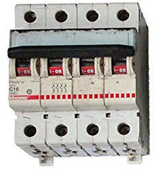 INTERRUTTORE AUTOMATICO MAGNETOTERMICO 4P 400V C16 A 4,5kA - 4 moduli DIN - 400V