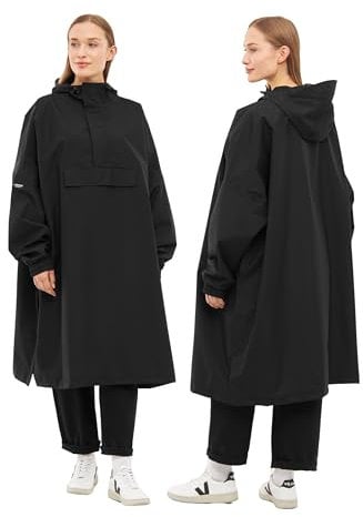 LARKSON Regenponcho Damen Herren Schwarz - Lykke - Regenmantel für Fahrrad Outdoor Festival - Wassersäule 10000 mm - Regenjacke Wasserdicht mit Verschweißten Nähten