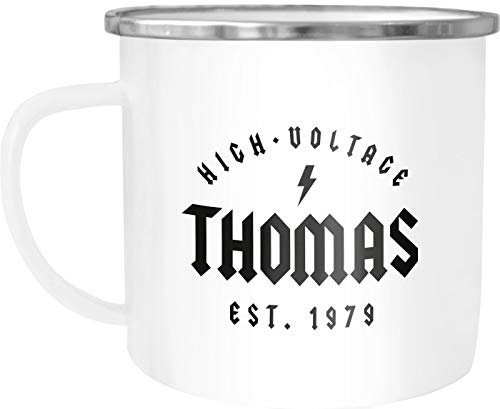 Moonworks® Emaille-Tasse Geschenk Geburtstag personalisierbar Schriftzug High Voltage anpassbarer Name und Geburtsjahr weiß-metall Emailletasse