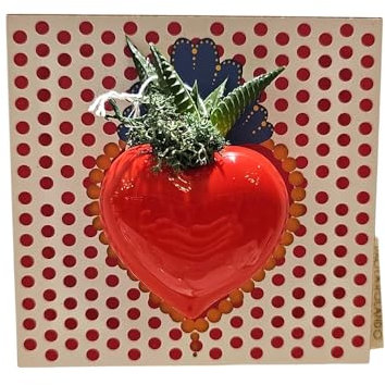 Paola Rolando Pianta grassa in cuore di ceramica su quadro decorato con pois magenta 13.5×14 cm 2 varianti(1pz) CuoreRosso