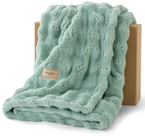 BEDSURE Kuscheldecke Flauschig Bubble Decke - Grün, 150x200 cm | Sofadecke, Dicke Fleecedecke, Tagesdecke für Zimmer Deko, Wolkenweich & Atmungsaktiv Wolldecke, Geschenk für Frauen