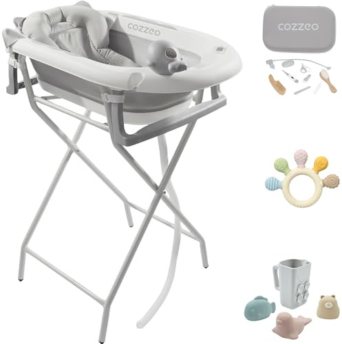 cozzeo Baignoire Pliable Bébé sur Pied - Avec Trousse de Soin Bébé - Jouets de Bain et Tasse de Rinçage - Baignoire Pliable avec Support Stable - Kit de Bain Complet 9 en 1