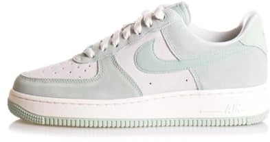NIKE Damen Air Force 1 '07 SE Sneaker, grün, 38.5 EU
