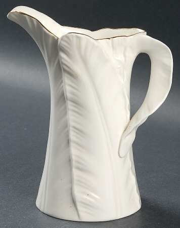 FERN LEAF ROYAL WORCESTER GUILDED EDGE JUG 16 OZ LARGE - U.K MADE RETIRED -