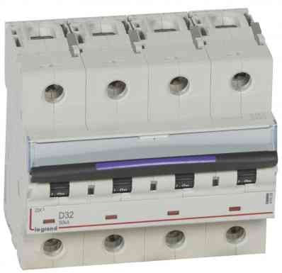 Disjoncteur DX³ 50kA - 4P 400V~ - 32A - courbe D - 6 modules