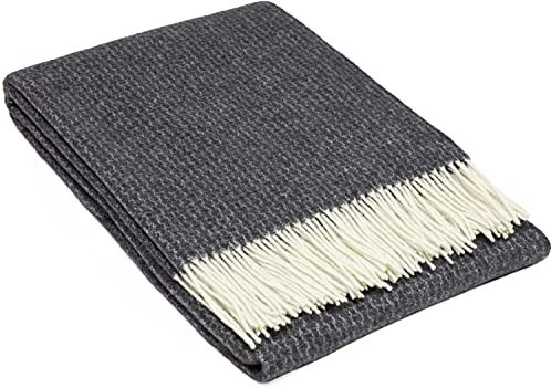 Merino Wolldecke 140x200 – Weiche Merino Decke mit 10% Kaschmir – Luxuriöse Schafwolldecke mit Tasseln – Warme Wolldecke für Sofa, Bett & Outdoor – Stylish Weiche Kuscheldecke - Nostra Wolldecken