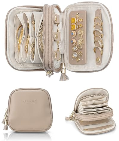 VLANDO Schmuckkästchen Reise 2 lagige Schmuckaufbewahrung,Für Klein Schmuck | Travel Essentials,Geschenk für Damen,Travel Accessories,Schmucktasche Für Ohrringe,Halsketten,Ringe,Milchkaffee