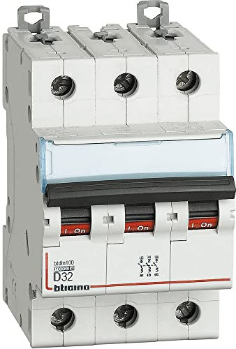 Bticino FH83D32 Curva D Interruttore Magnetotermico, 3 Poli, 32A, 400V
