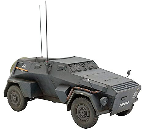 ICM 35111 Sd.Kfz. 247 AUSF.B with Crew 1:35