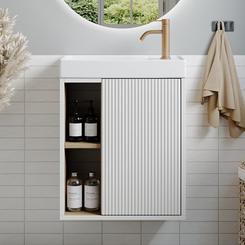BRIDGE BENO Mueble Lavabo 46 cm, Armario de Baño Colgar en Pared con Puerta Acanalada, Cierre Suave, Estante Abierto, Ideal para Aseo o WC, Blanco Mate