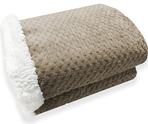 Home Tresor Coperta Plaid in Pile Sherpa Invernale Calda, Morbida con Doppio Strato Agnellato, Coperta Flanellata in Microfibra, 440 gr/mq (Beige, Plaid cm.127x152)