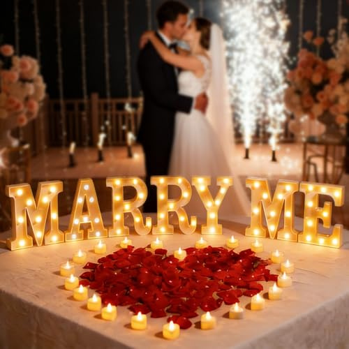 YushengTai 3D Leuchtender Buchstaben für Heiratsanträge, Buchstabenschild mit 24 flammenlosen Herzkerzen und 2000 Rosenblättern für Valentins romantische Nacht Dekor (MARRY ME)