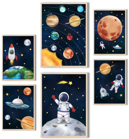 MeinBaby123® Kinderzimmer Poster Astronaut | 6er Set Poster Set 2x DIN A4 & 4x DIN A5 | Weltall Raketen Planeten | Kinderzimmer Deko Mädchen Junge | Babyzimmer (Astronaut V1)