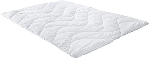 Erwin Müller Duo-Steppbett Lech mit Faserfüllung, Bettdecke weiß Größe 155x220 cm - optimaler Feuchtigkeitsabtransport, pflegeleicht, waschbar, in ergonomischer Wellensteppung