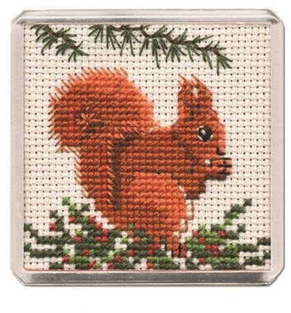 RED SQUIRREL MAGNET CROSS STITCH KIT BY TEXTILE HERITAGE