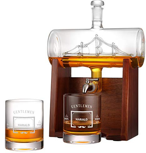 Geschenkset Whiskey mit 2 personalisierte Whiskygläser 320ml, Geschenk für Männer, 1000ml Whiskey-Dekanter luftdicht mit Holzständer und Edelstahlhahn, optimal für Whisky Gin Scotch Cognac