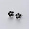 S925 - Orecchini a forma di fiore, in argento 925, con letterario nero