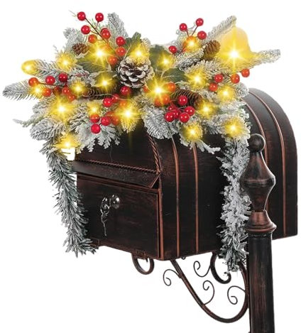 Weihnachtsbriefkasten mit Lichtern, Weihnachtsbriefkasten, glitzernde Weihnachtsgirlande, Weihnachtsdekoration, Weihnachtsdekoration, Weihnachtsdekoration