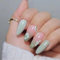 Faux ongles à pression œil de chat, amande, vert moyen à paillettes, fleurs brillantes, couverture complète, design artistique en 12 tailles – 24 ongles pour femmes et filles