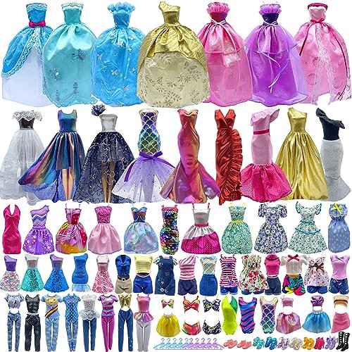 60-teiliges Puppenkleidungsset für 29,2 cm große Puppe und Barbie: 4 Hochzeitskleider, 2 Abendkleider, 8 Modekleider, 6 lässige Outfits, 10 Paar Schuhe, 10 Mode-Accessoires und 20 Kleiderbügel.