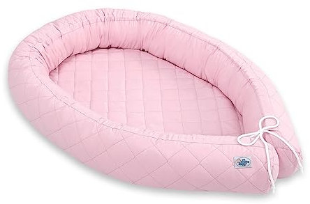 Bene Butik Kuscheliger Schlafkokon 2in1 in Rosa Farbe Babynest für Neugeborene Kleinkinder gemütlicher sicherer vielseitiger Schlafplatz Perfekte Lösung für Eltern 90x57 cm
